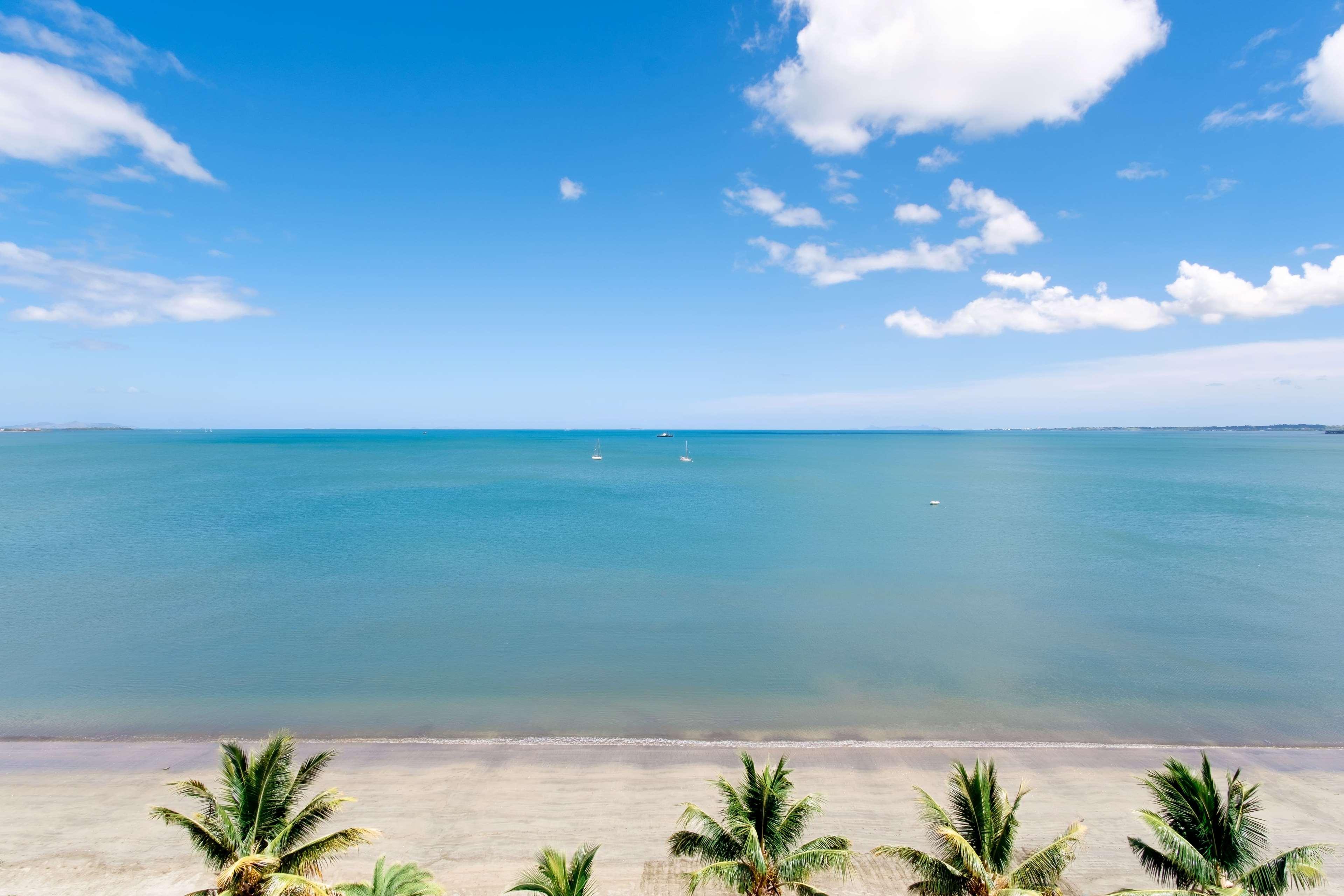 Ramada Suites By Wyndham Wailoaloa Beach Fiji Nadi Kültér fotó