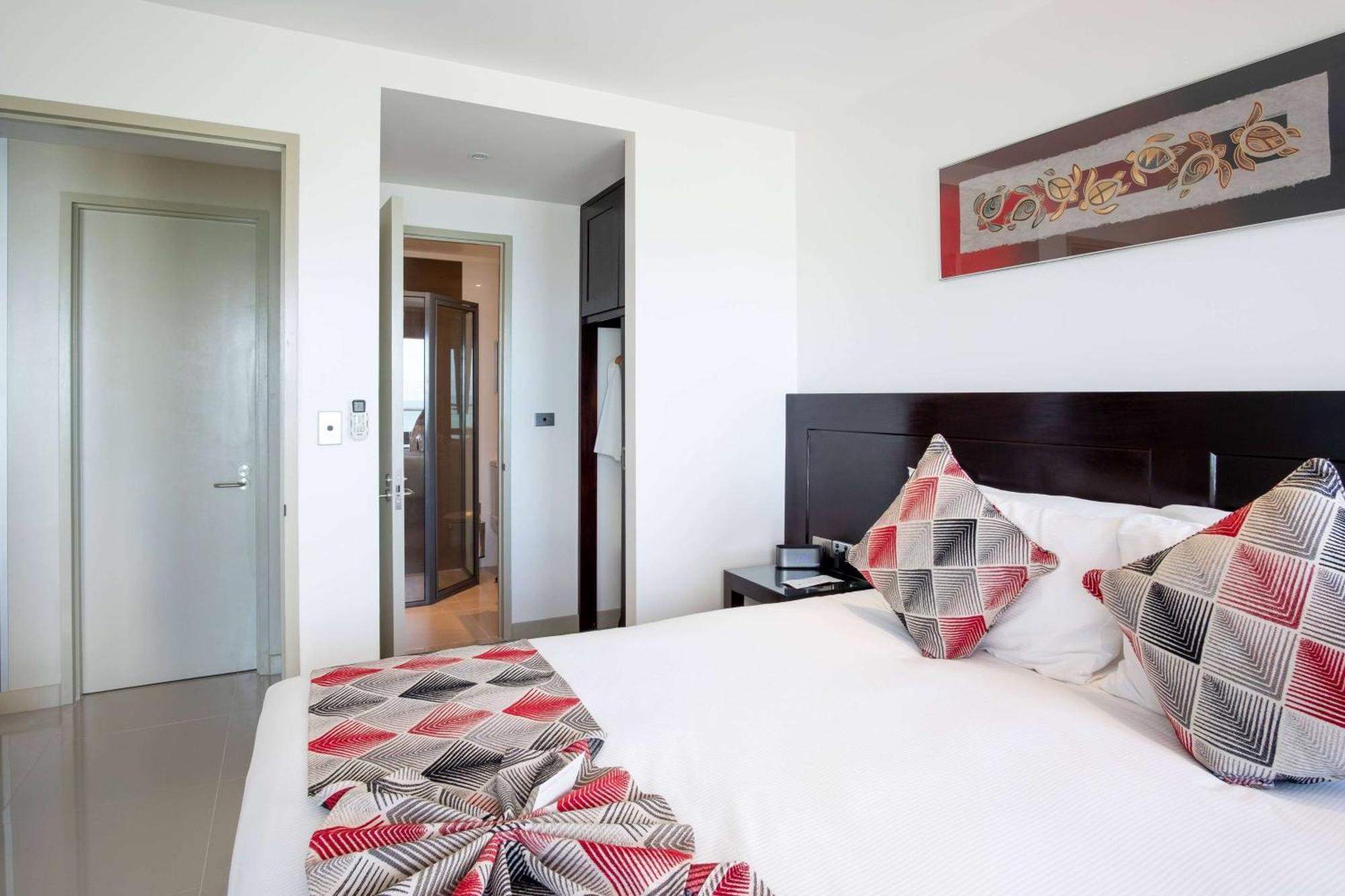Ramada Suites By Wyndham Wailoaloa Beach Fiji Nadi Kültér fotó