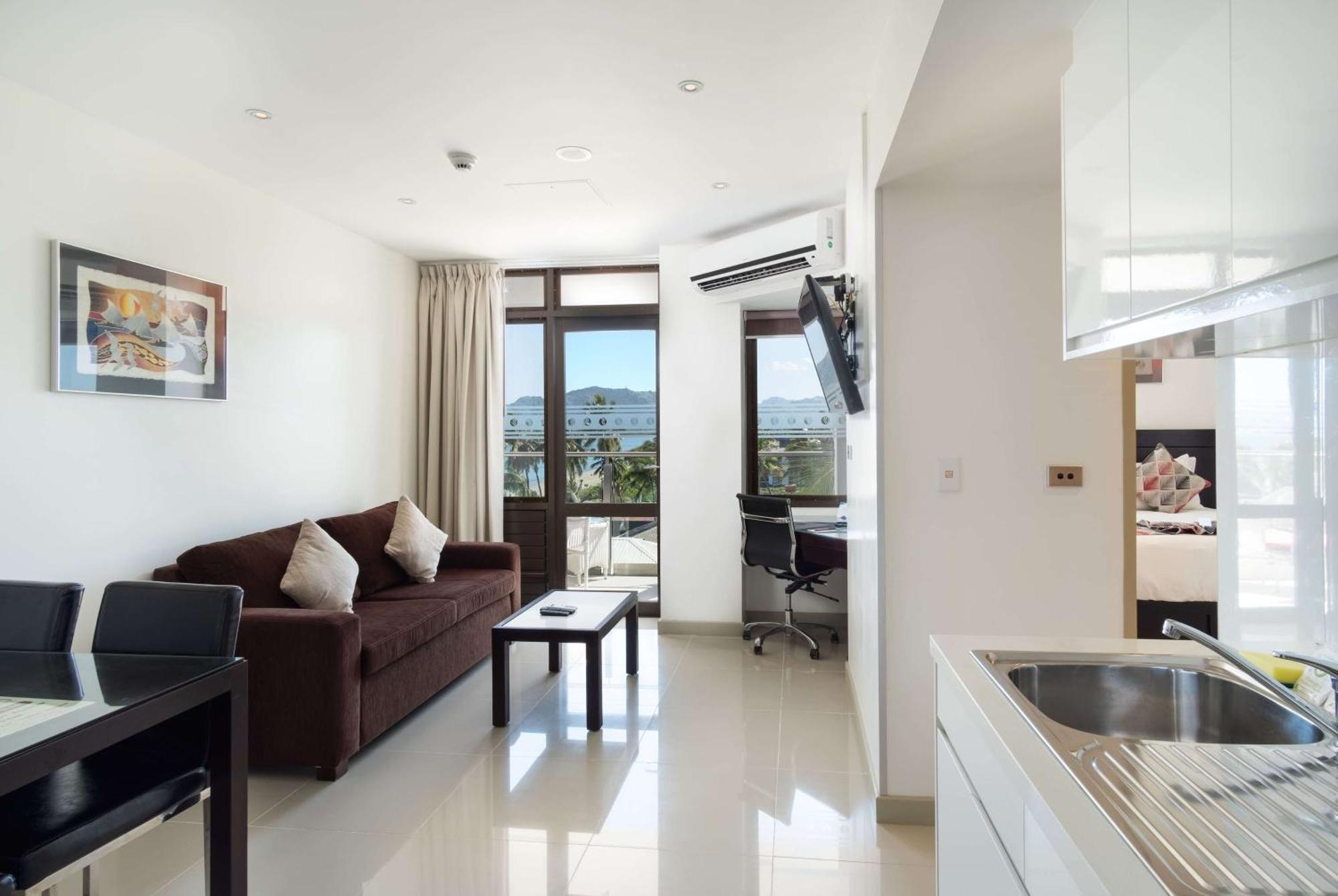Ramada Suites By Wyndham Wailoaloa Beach Fiji Nadi Kültér fotó