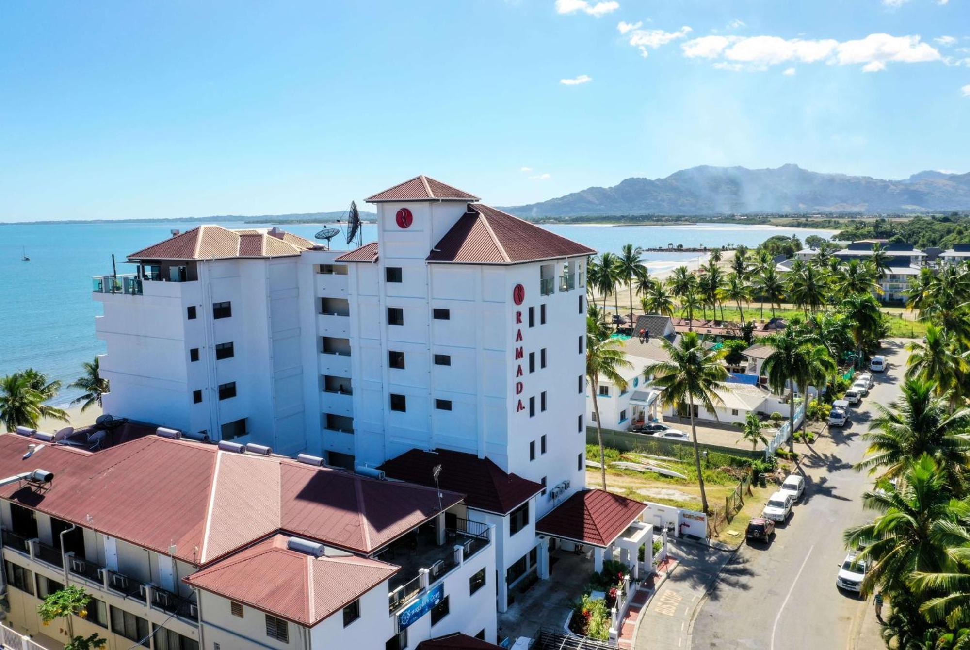 Ramada Suites By Wyndham Wailoaloa Beach Fiji Nadi Kültér fotó