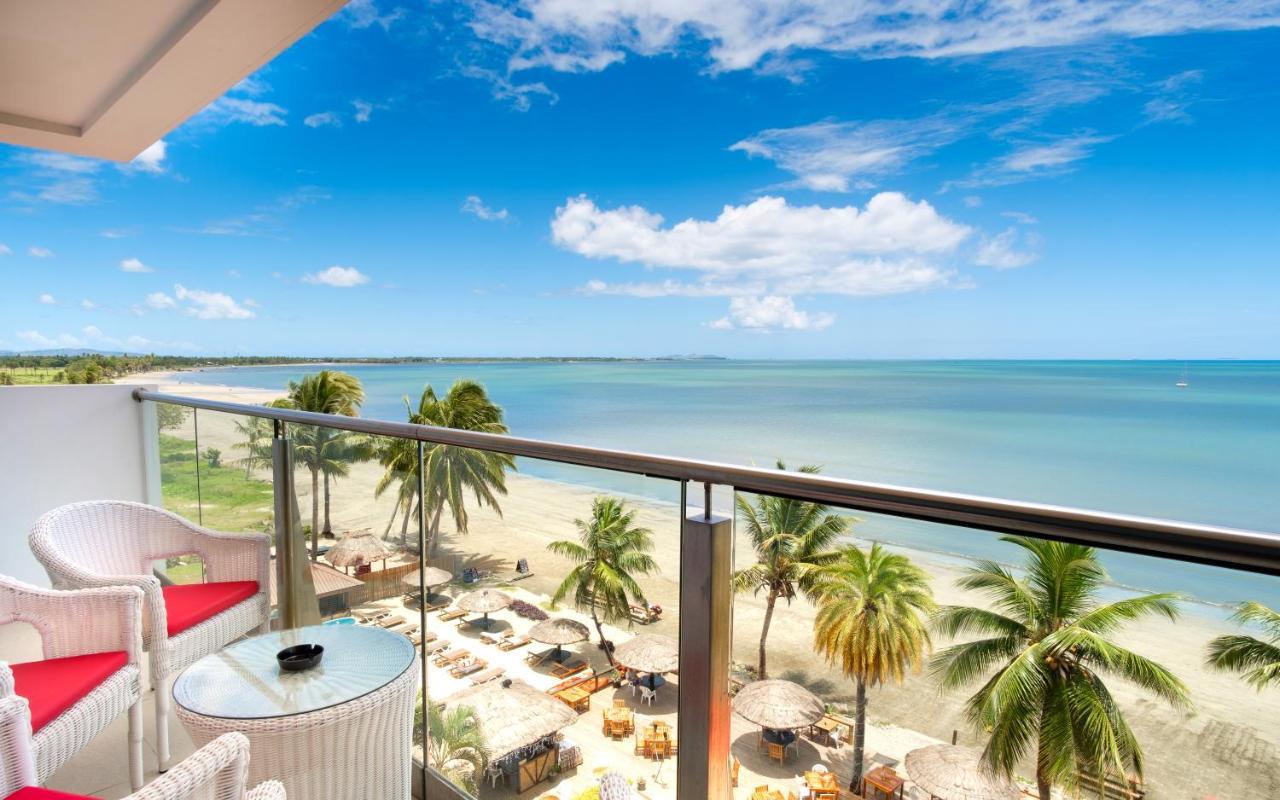 Ramada Suites By Wyndham Wailoaloa Beach Fiji Nadi Kültér fotó